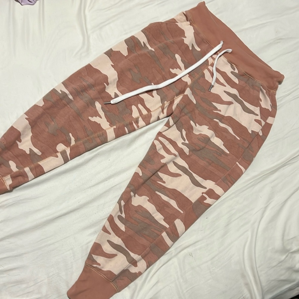 Burnt colored aerie joggers XS